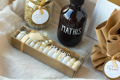 Schuifdoosje geboortesuikerdoosje met transparante wikkel voor 14 suikerbonen in verschillende kleuren