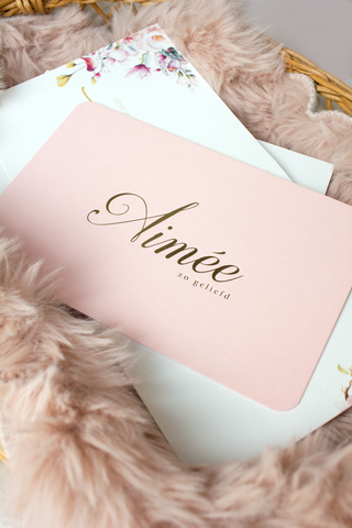 Geboortekaartje Aimée - goudfolie op roze karton