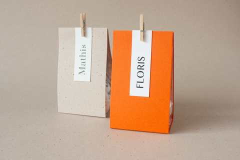 Blokbodemzakje met omslagkarton - oranje 1 - lot van 14 ex.