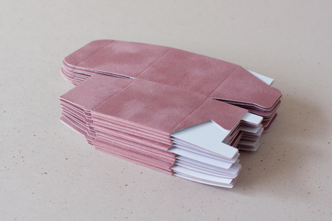 Kubusdoosje - fluweel oudroze - lot van 12 ex.