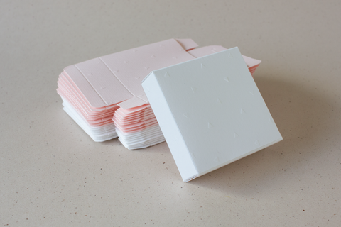 Doosje vierkant - oudroze 1 blinddruk - lot van 10 doosjes