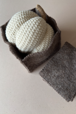 Vierkante bakjes / mandjes in vilt - set van 3 ex. taupe