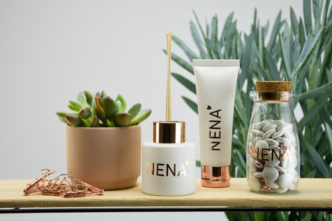 Handcrème wit met rosegold dop - per 6 ex.